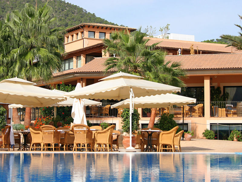 Mon Port Hotel