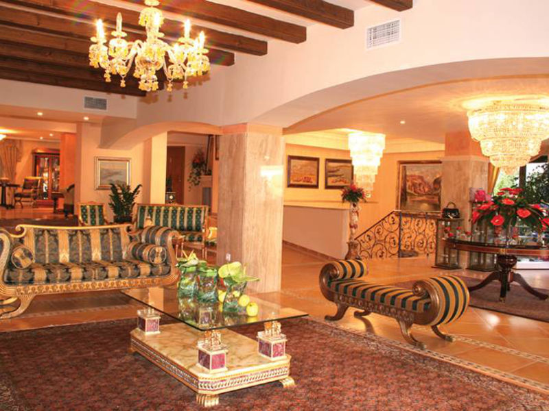 Mon Port Hotel
