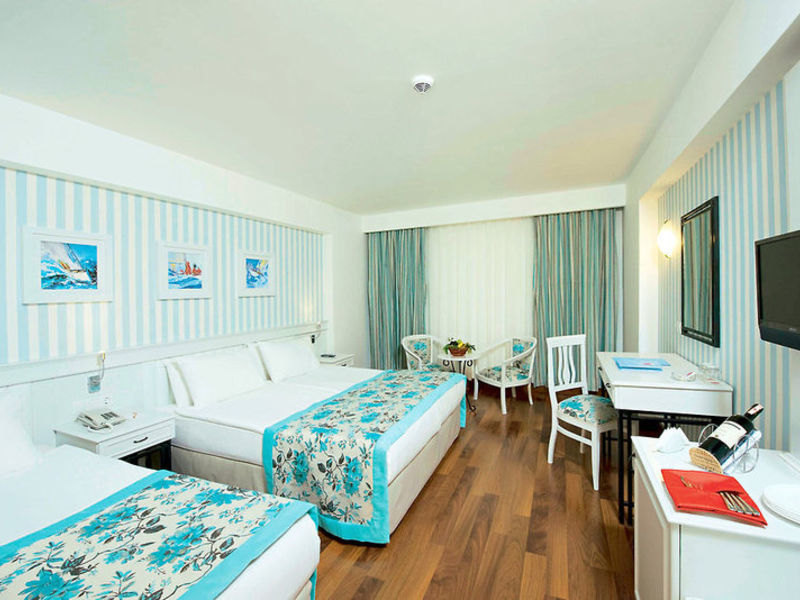 Monachus Hotel & Spa