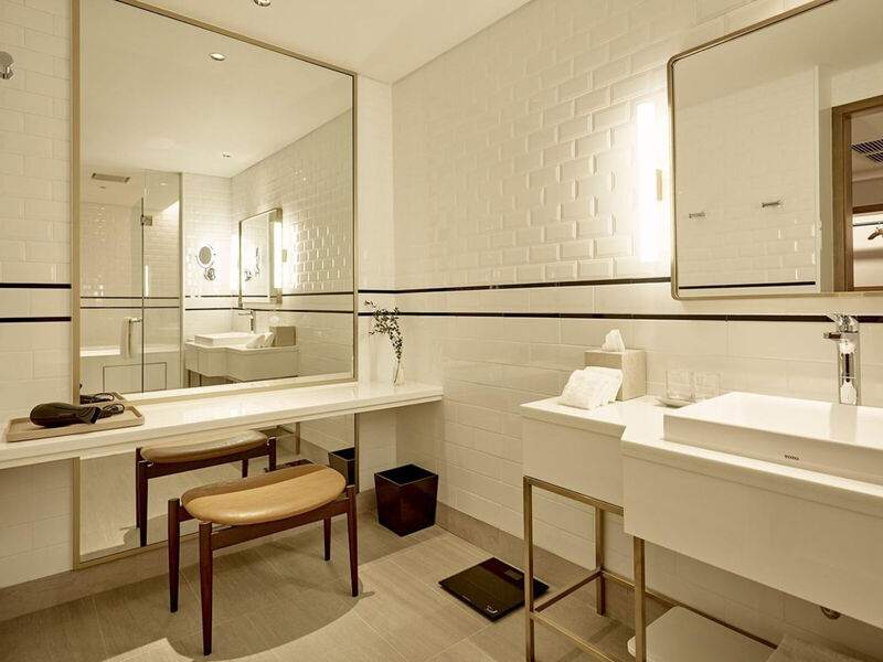 Montien Hotel Surawong Bangkok