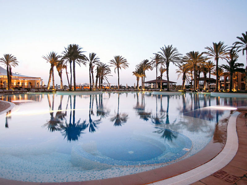 Mövenpick Resort & Marine Spa