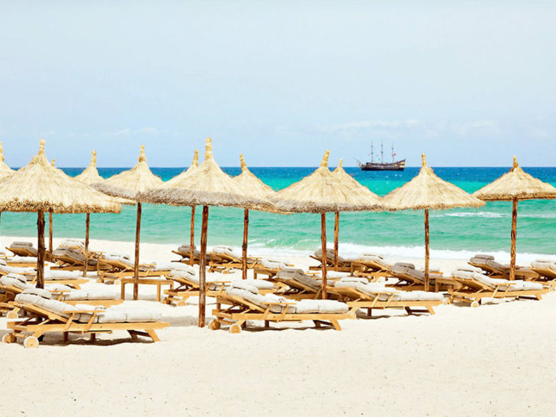Mövenpick Resort & Marine Spa