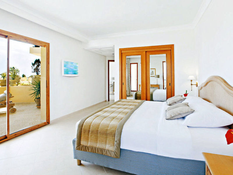 Mövenpick Resort & Marine Spa