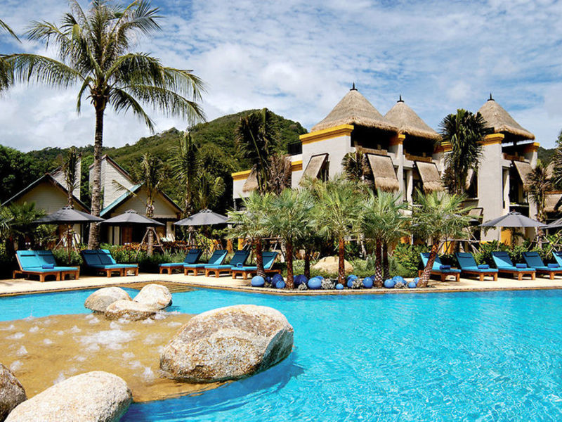 Mövenpick Resort & Spa Kar. Beach