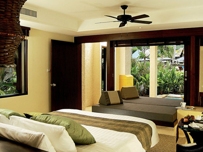 Mövenpick Resort & Spa Kar. Beach