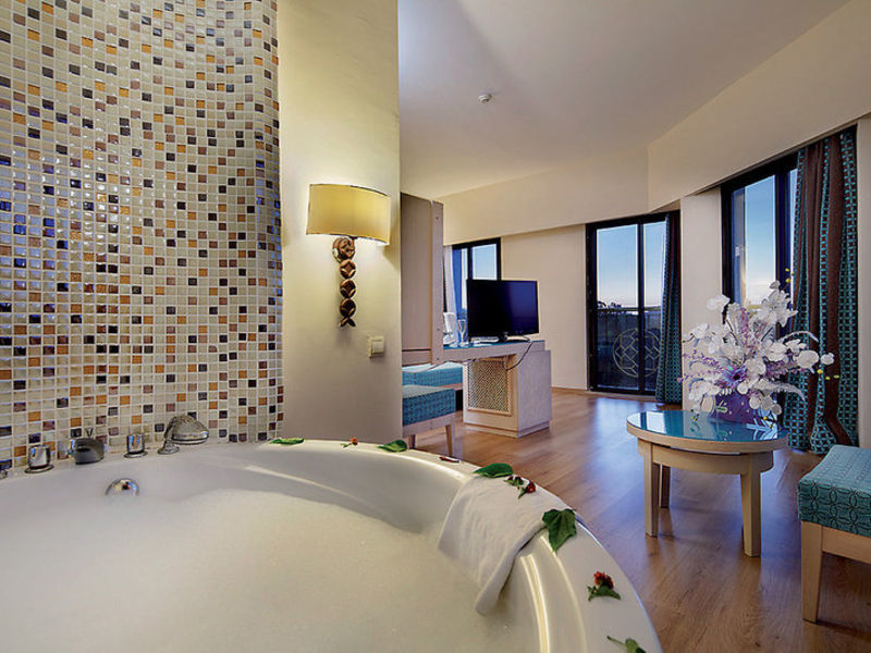 Nashira Resort & Spa