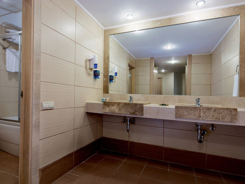 Nashira Resort & Spa