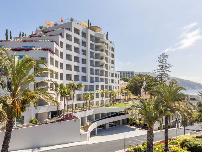 Next - Savoy Signature