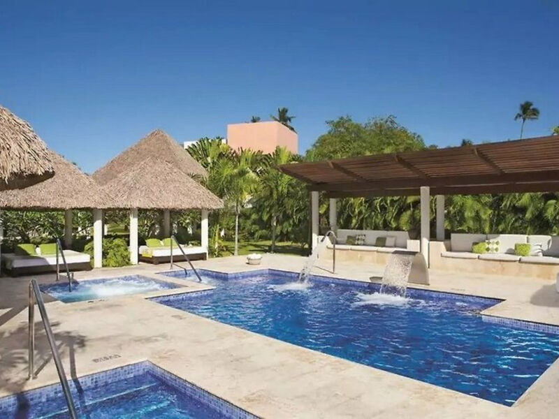 Now Larimar Punta Cana