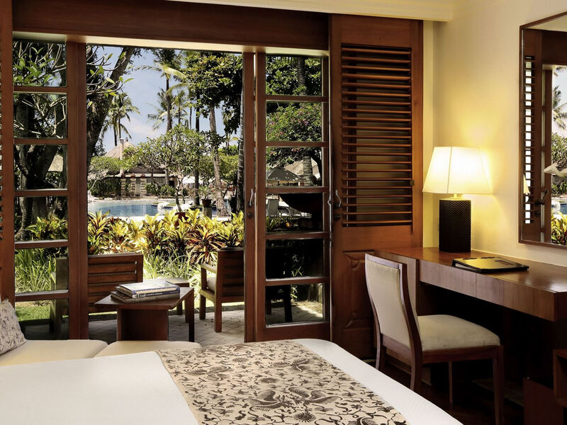 Nusa Dua Beach Hotel &Amp; Spa