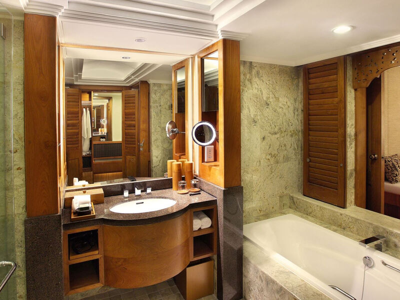 Nusa Dua Beach Hotel &Amp; Spa
