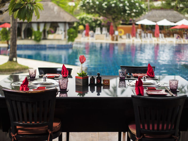 Nusa Dua Beach Hotel &Amp; Spa