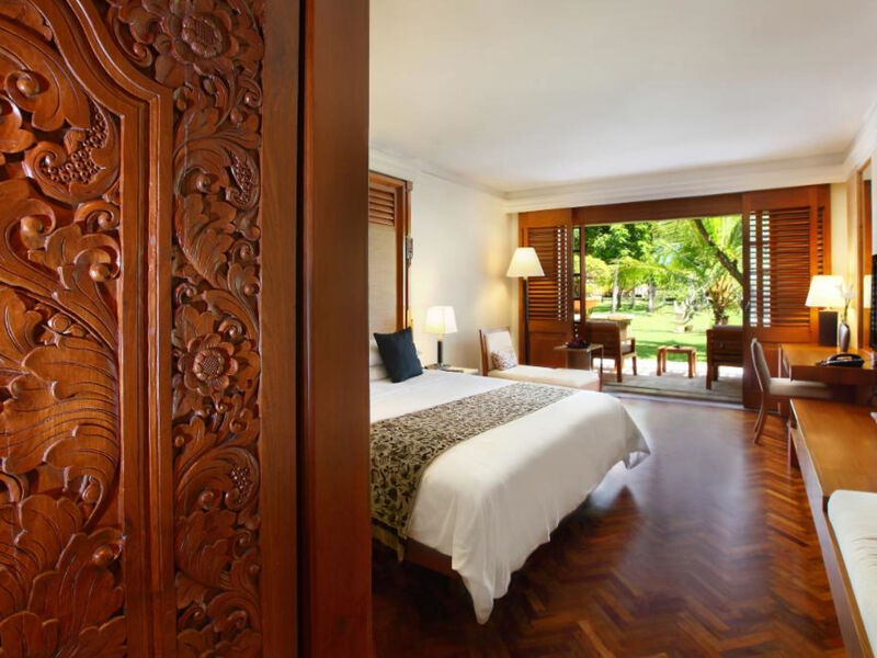 Nusa Dua Beach Hotel &Amp; Spa