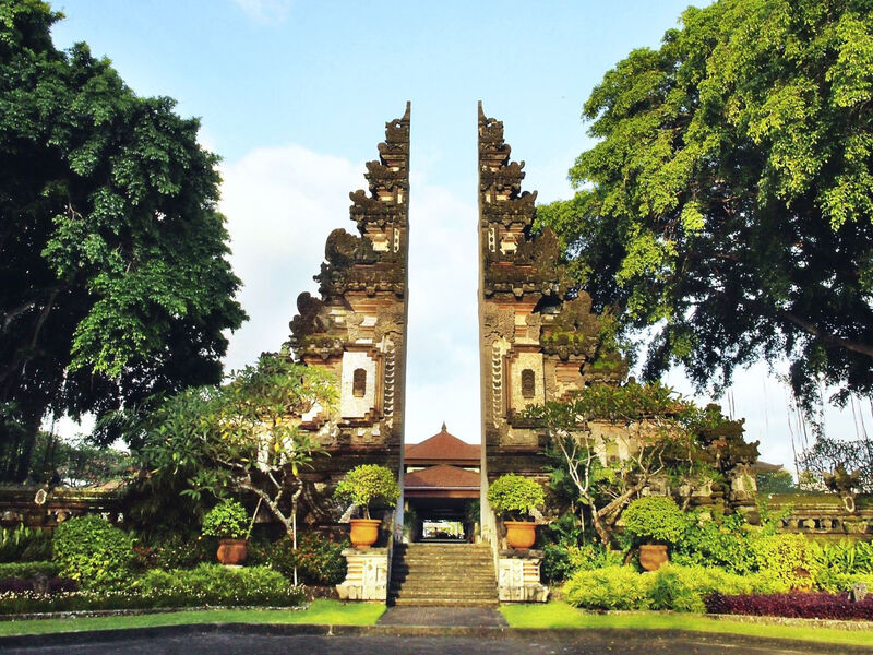 Nusa Dua Beach Hotel &Amp; Spa
