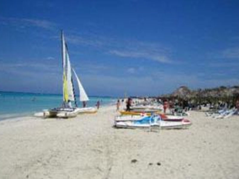Oasis Brisas del Caribe