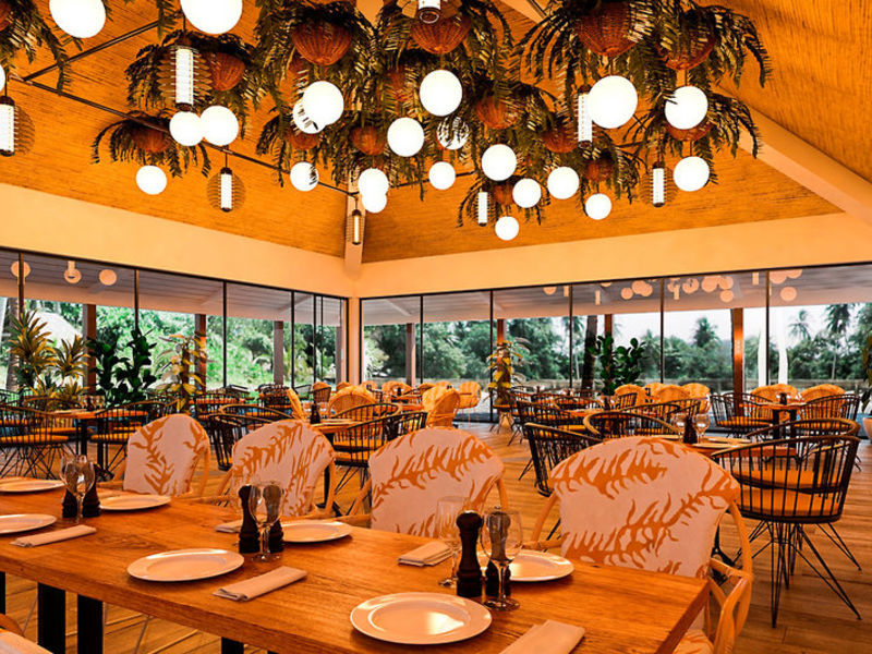 Ocean Riviera Paradise Kombi