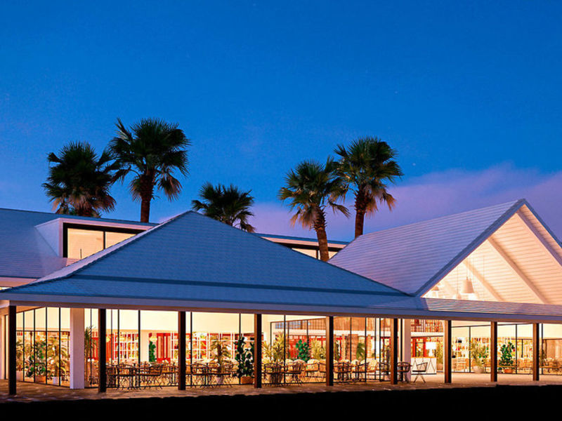 Ocean Riviera Paradise Kombi