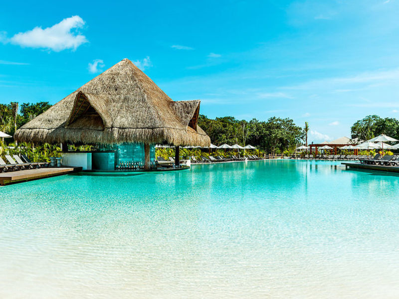 Ocean Riviera Paradise