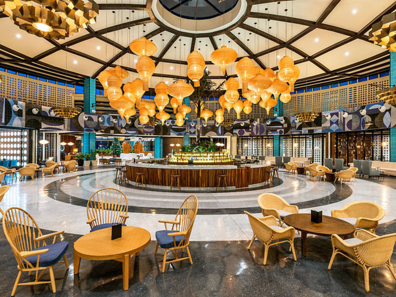 Ocean Riviera Paradise