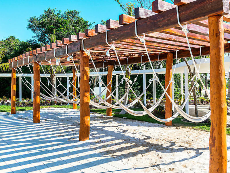 Ocean Riviera Paradise