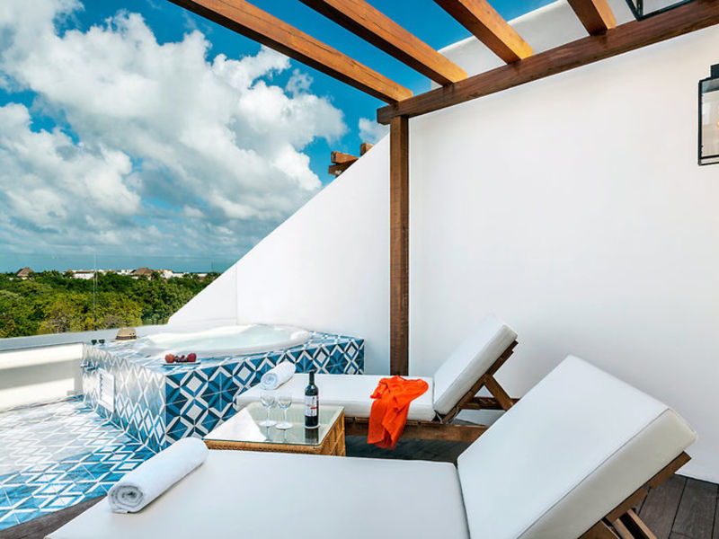 Ocean Riviera Paradise