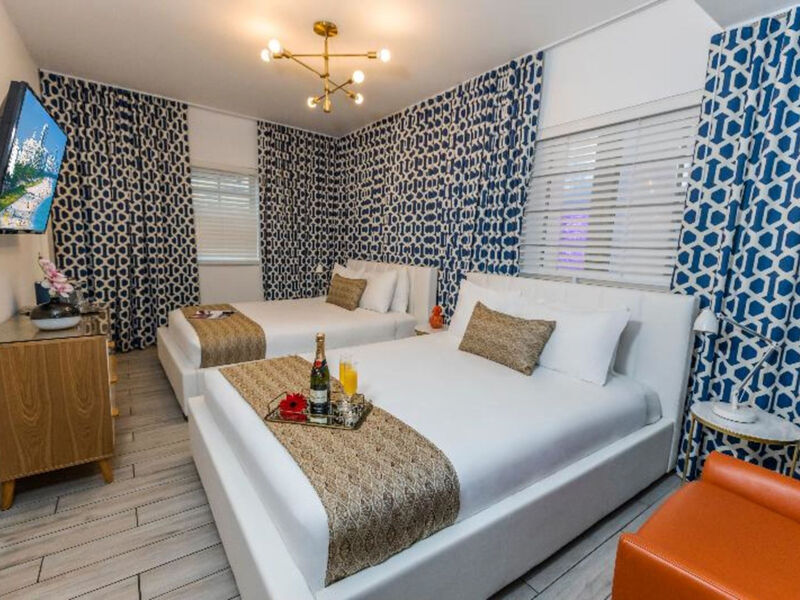 Oceanside Hotel