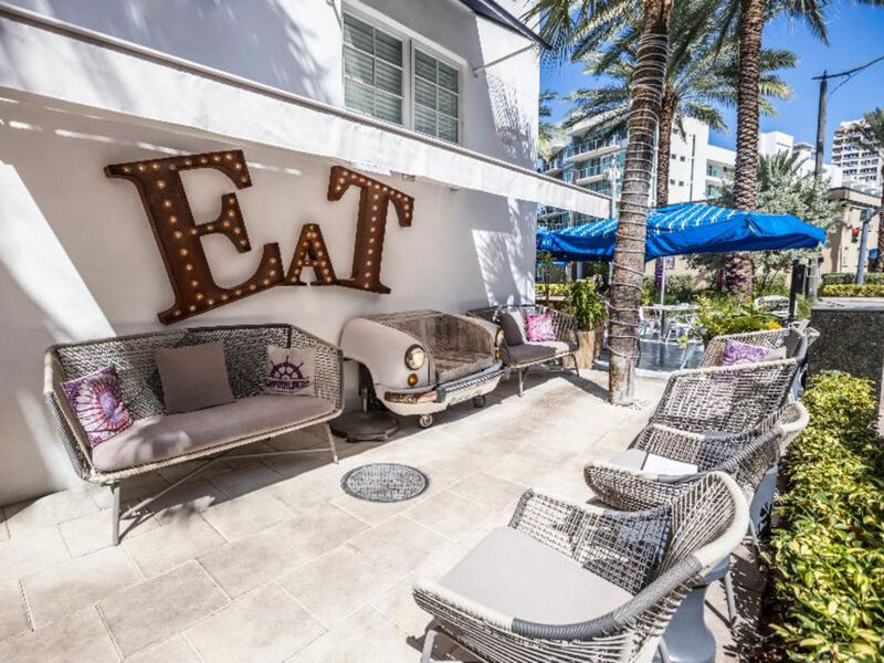 Oceanside Hotel