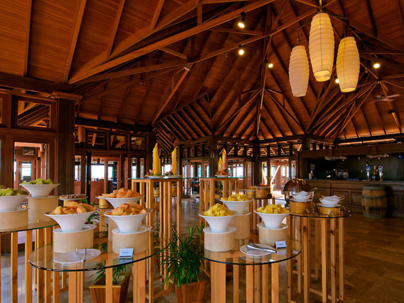 Olhuveli Beach & Spa Resort