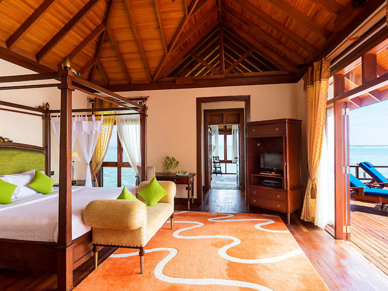 Olhuveli Beach & Spa Resort