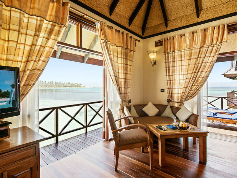 Olhuveli Beach & Spa Resort