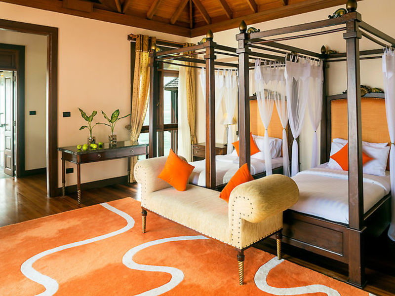 Olhuveli Beach & Spa Resort