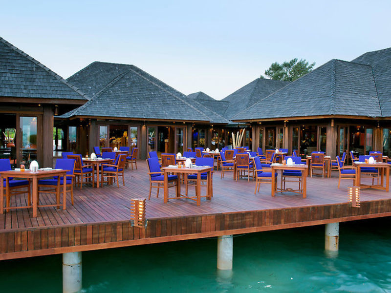 Olhuveli Beach & Spa Resort
