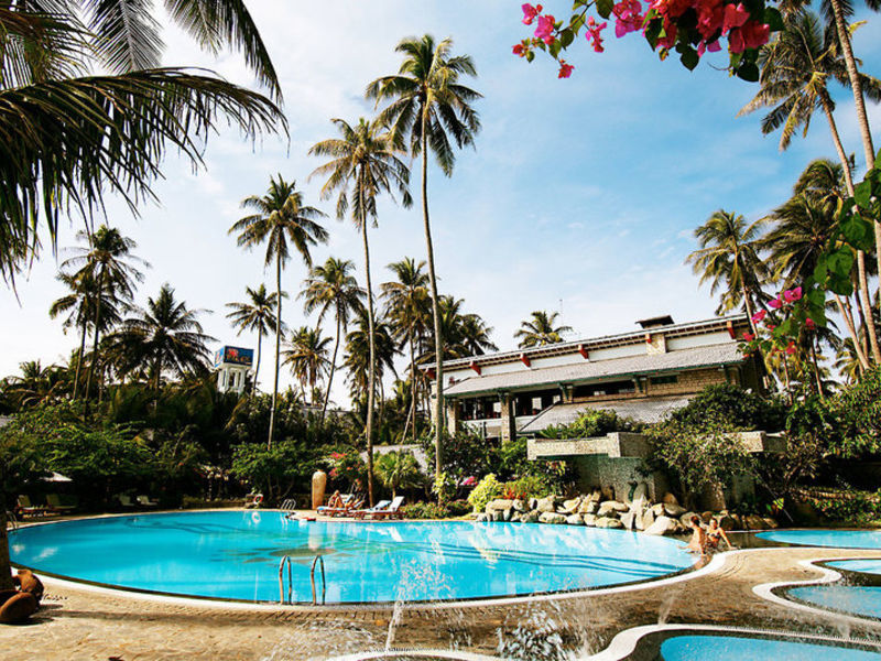 Oriental Pearl Resort