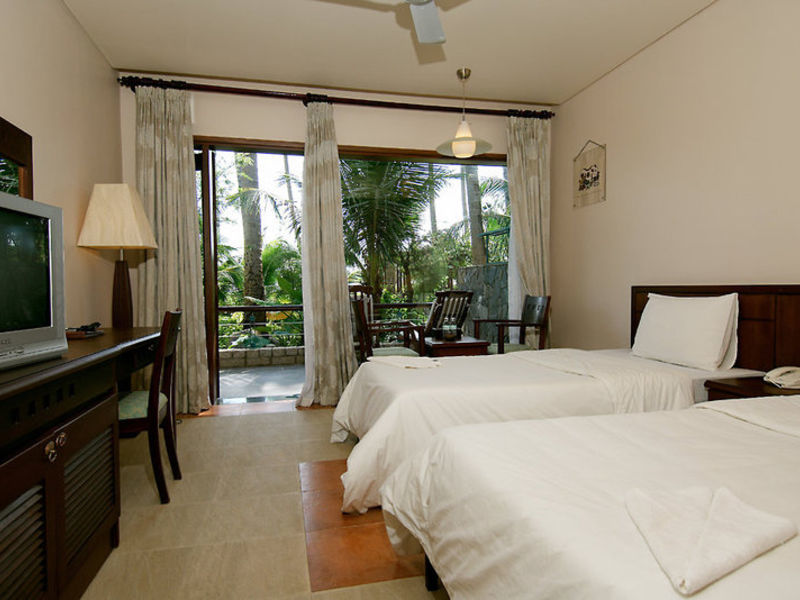 Oriental Pearl Resort