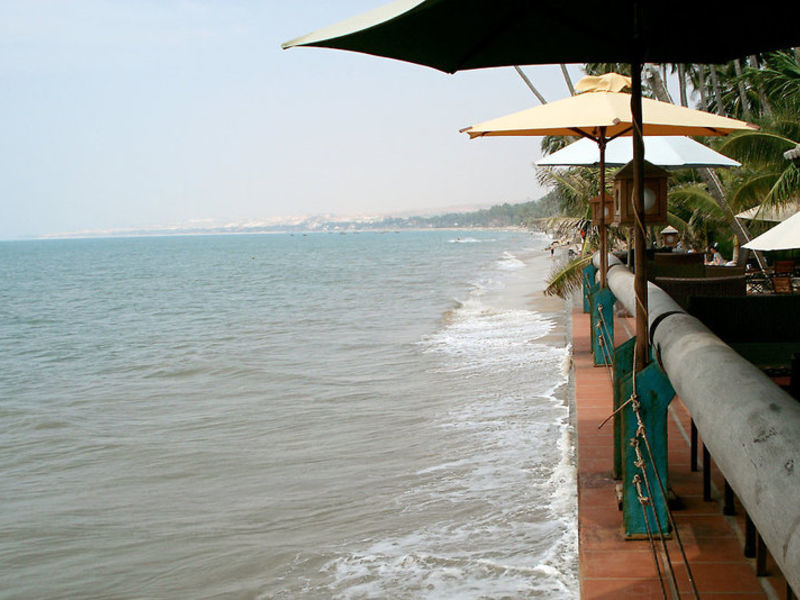 Oriental Pearl Resort