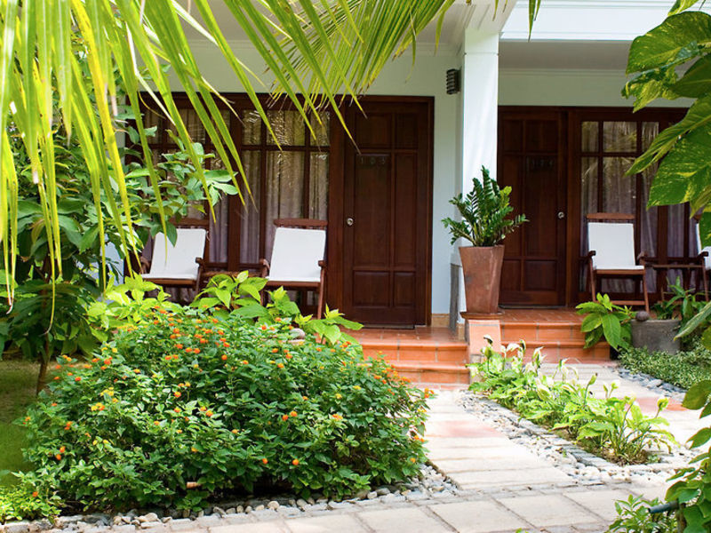 Oriental Pearl Resort