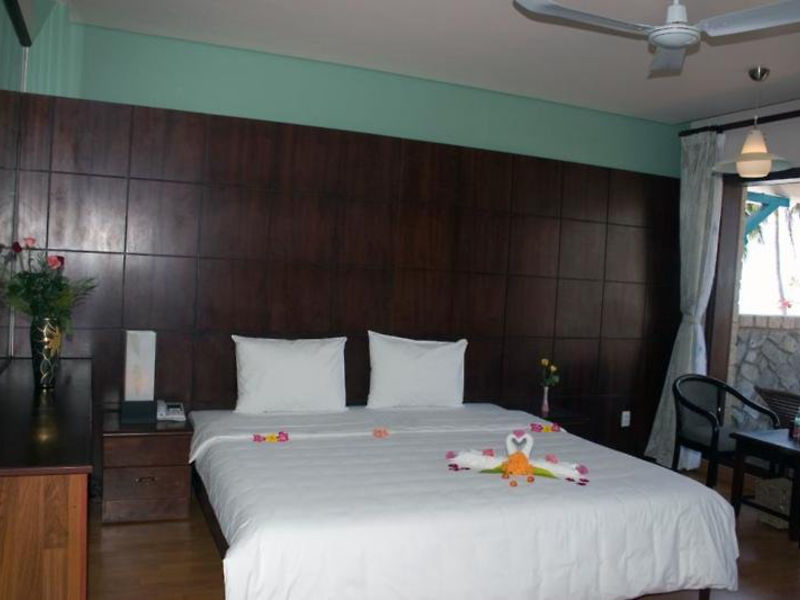 Oriental Pearl Resort