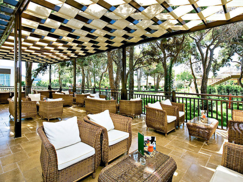 Otium Eco Club Side