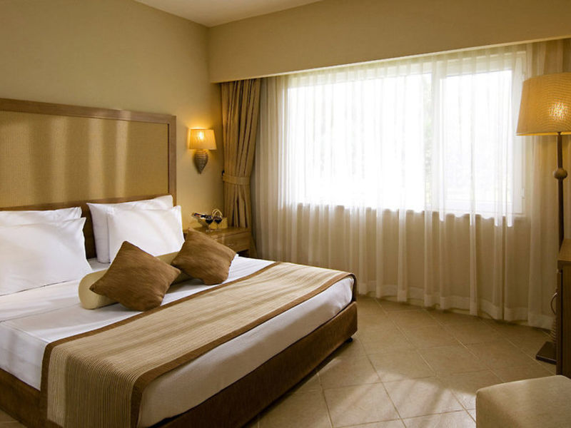 Otium Eco Club Side
