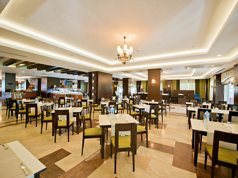 Otium Eco Club Side