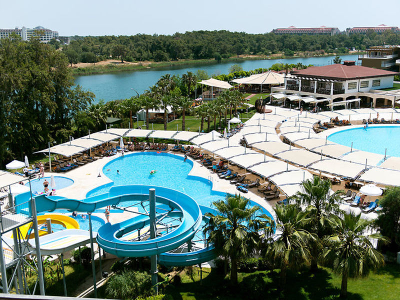 Otium Eco Club Side