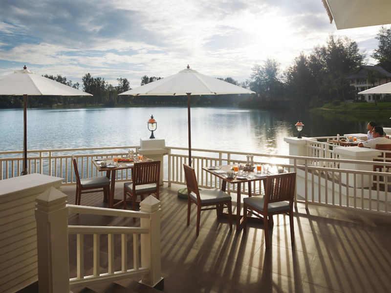 Outrigger Laguna Phuket Beach