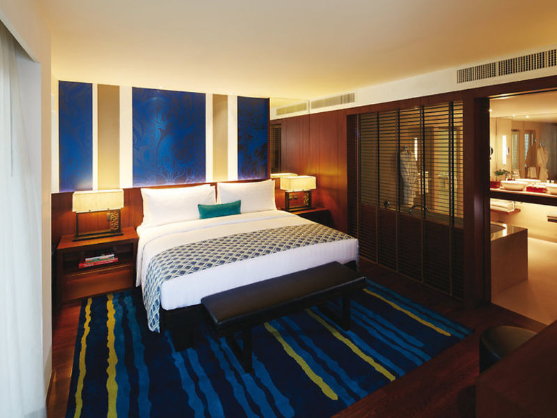 Outrigger Laguna Phuket Beach