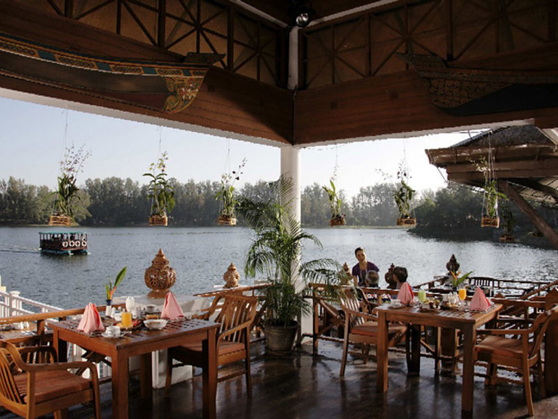 Outrigger Laguna Phuket Beach
