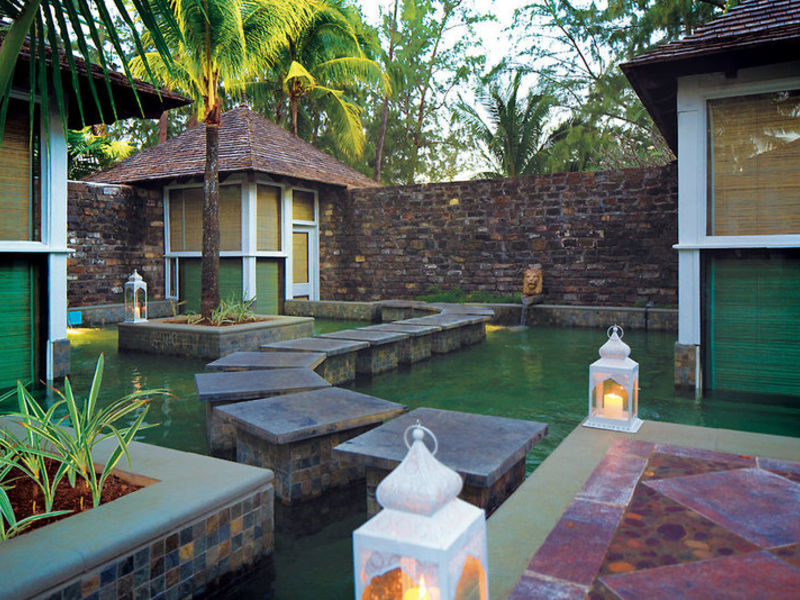 Outrigger MauritiusBeachResort