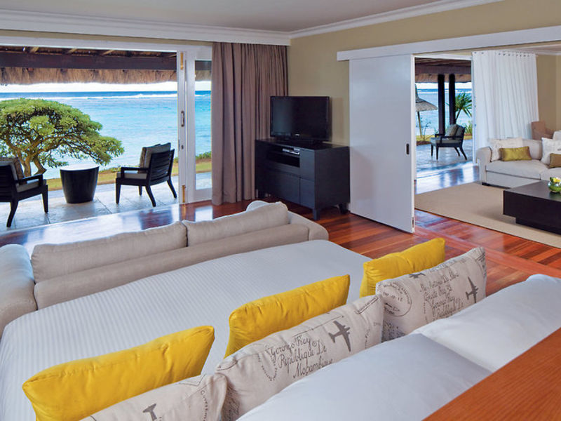 Outrigger MauritiusBeachResort