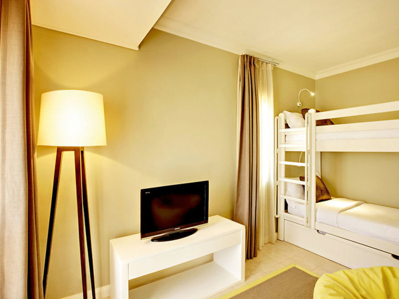 Outrigger MauritiusBeachResort