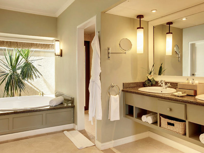 Outrigger MauritiusBeachResort