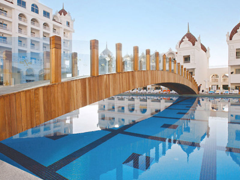 Oz Hotels Side Premium