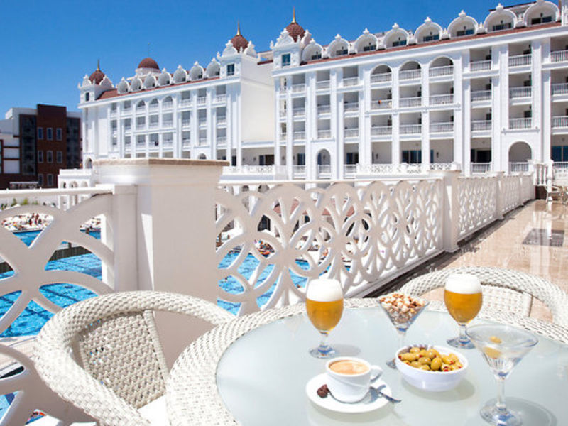 Oz Hotels Side Premium